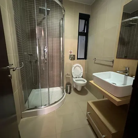 3 Bedroom Apart In St Julians Malta *